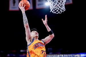 媒體人：張鎮麟是當仁不讓國產第一小前鋒 希望把狀態帶到國家隊
