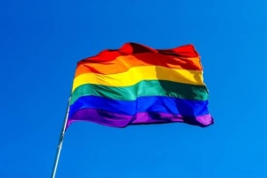 《英雄聯盟手游》提前預熱LGBT驕傲月！評論區兩極分化