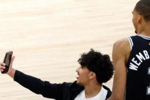 NBA發言人：沖場觀眾已被逮捕！他與同伙將終生禁入所有球館！