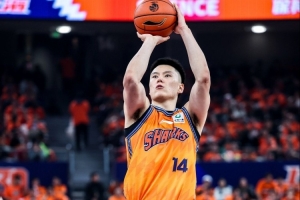 三分很殺人！李弘權6中5&三分3中3全面砍14分4板2助1斷1帽！