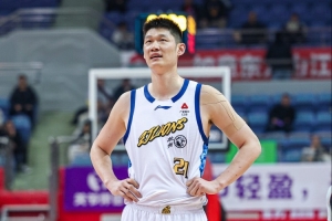 回天乏術(shù)！胡金秋16中8拿20分9板 其中6前場板