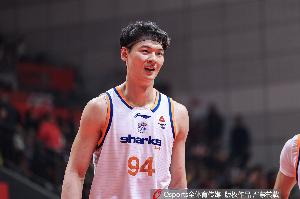 大家該明白為何有NBA隊會選中王哲林了 滿狀態時他是國產頂級內線