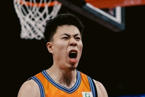 張鎮(zhèn)麟：5年4冠壓力大如高壓鍋 我跟弗格一起的時(shí)間比他老婆都長