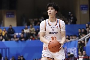 媒體人：偰李永煒出去多練練還會提高 身高有優勢 高快靈才是未來
