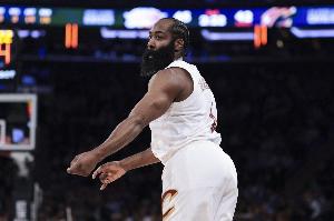 歡迎來到NBA時刻？埃奇庫姆：防莫蘭特被轟40分 被哈登騙犯規！