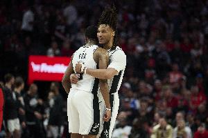 卡斯爾：福克斯是一個非常自信的人 我們必須贏下接下來的48分鐘