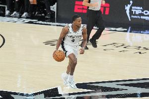 福克斯：要始終正確地打球 我不會因手感火熱或冰涼就勉強出手