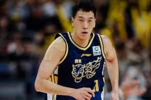 媒體人：選擇在合同到期時進行手術 杜潤旺對下份合同是有信心的