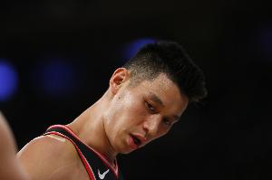 林書豪：為了留在尼克斯 我曾跟經紀人說 能否讓火箭降低合同開價