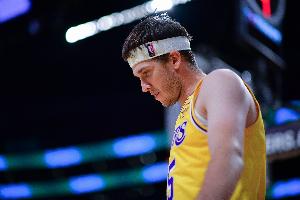本賽季11位球員場均23+4+5 其中僅三位MVP真實命中率高于里夫斯