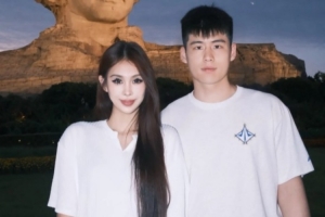 陳家政女友曬合照：湘江北去 橘子洲頭 看萬山紅遍 國泰民安