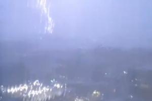 太陽(yáng)報(bào)：英格蘭訓(xùn)練地遭遇極端雷暴天氣，全隊(duì)被警告進(jìn)室內(nèi)避難