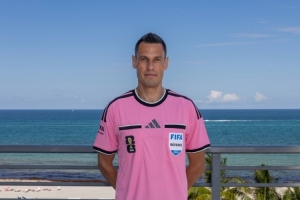 FIFA官方：烏拉圭vs沙特裁判將身穿粉色衣服，致敬邁阿密市
