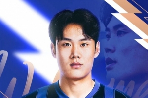 官方：河南隊(duì)球員徐浩峰租借加盟武漢三鎮(zhèn)，現(xiàn)年27歲司職后衛(wèi)