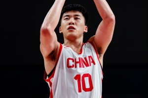 真的是高級貨！蘇群：王俊杰一回來 中國男籃立刻不一樣了