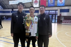 球風穩健的后衛！媒體人：遼寧男籃青訓隊簽下未滿14歲的柳清瀚