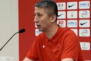 郭士強(qiáng)談與王俊杰半夜談心：思想出現(xiàn)波動(dòng) 球員有問題 我們來解決