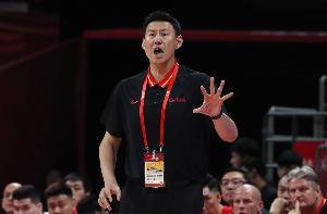 京媒：李楠將成為隊(duì)史第11任主教練 許利民卸任后將獲榮譽(yù)性職務(wù)