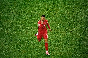 回擊質疑！41歲C羅上演雙響全場跑了8406.1米，最快速度31.6km/h