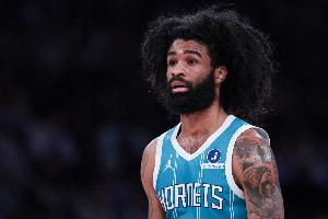 黃蜂總裁：把科比·懷特帶回來是我們的優先事項 他本人也知道