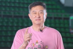杜鋒喊你報考華師：以前帶隊?wèi){經(jīng)驗 學(xué)心理學(xué)以后提升了溝通效率