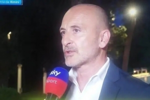 國(guó)米總監(jiān)：帕萊斯特拉被截胡是很正常的事 我們與英超有經(jīng)濟(jì)差距
