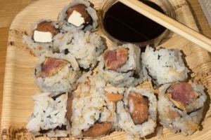 意義明確巴西淘汰日本后，帕奎塔社媒曬照爽吃壽司