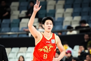 媒體人：山西男籃付出部分現(xiàn)金 從廣廈得到了趙嘉仁