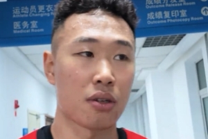說一句話送給晚上的自己？賀希寧：干就完了
