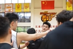 廣東男籃曬訓(xùn)練視頻：夏訓(xùn)隊(duì)伍擴(kuò)容 休賽期沉淀磨煉