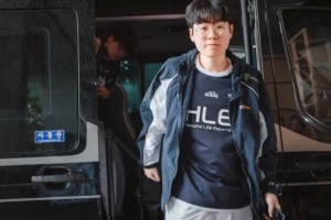 Zeus：很久沒有和Bin交過手了，對方勢頭正盛所以我非常期待