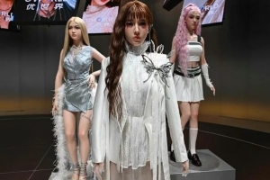 花99萬請回家的“賽博女友”，撐不過一個晚上？單次續航2-4小時