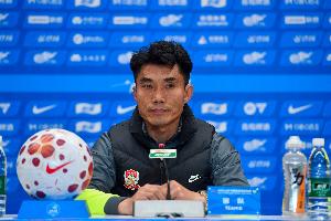 足球報(bào)：有消息表明鄭智已辭去廣州體院教職，將專注于西海岸工作