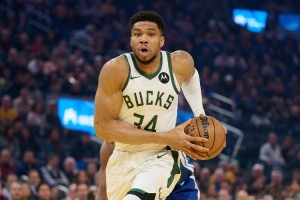 字母哥：NBA沒人能一對一防住我 他們通常得用3個人來防
