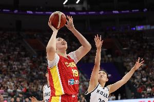 中國女籃惜敗澳大利亞 結束首場公開熱身賽