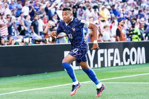 馬特塔、于帕：姆巴佩仍專注世界杯 希望那個巴拉圭議員承擔后果