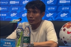 鄭智談雷森德傷情：直接去醫院了傷情還要評估，希望別傷那么重