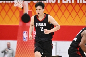 媒體人：楊瀚森現在感覺自在多了 他知道自己要干什么 能干什么