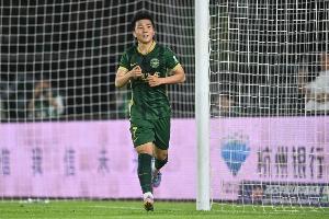 本賽季陶強龍中超打進4球，均是替補出場后在下半場補時階段打進
