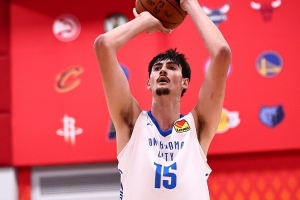 全能大個子！12號秀馬拉6中6高效拿下14分7板6助 罰球5中1要練