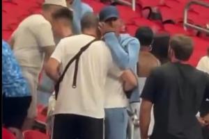 遭阿根廷逆轉后貝林厄姆落淚，父母和女友在看臺進行安慰