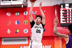 打很好卻未獲重用！李賢重4記三分爆轟22分 打出NBA生涯最佳一戰(zhàn)