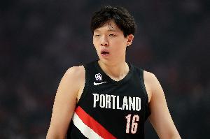 開拓者媒體人：楊瀚森在夏聯逐漸打出自信 面對小個展現體型優勢