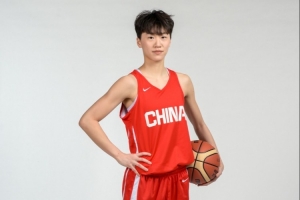 彈無虛發！馮穎9分鐘3中3貢獻9分2板 三分2中2