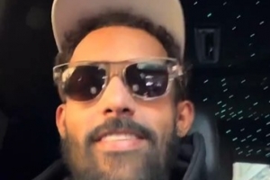 憶往昔~特雷·楊現身紐約 在車里觀看當年季后賽淘汰尼克斯的集錦