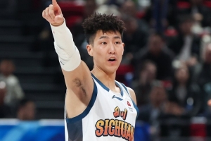 直播吧：南京同曦將與李瑋灝簽下3年C類合同