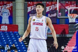 直播吧：同曦男籃計劃簽約李瑋顥