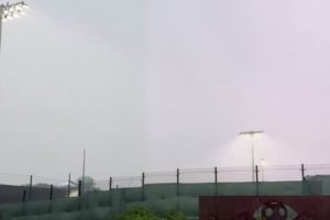 太陽報：雷暴天氣造成混亂，阿根廷訓練被迫推遲