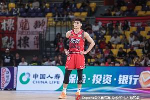 媒體人：李祥波出身于NBL聯賽如今以國手之姿重返NBL也算一段佳話