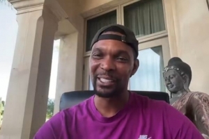 波什談個人身體狀況：目前挺好的 1月出了點狀況但我堅持按時服藥